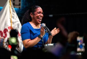 Illinois’s Next Black Senator Deserves Credit for Her Own Campaign