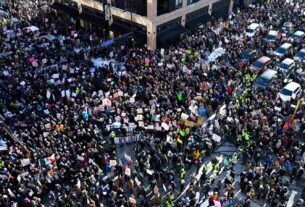 The Bad-News Echo Chamber of Pro-Democracy Substack