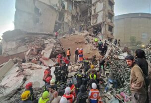 Trump warns strikes will resume if Iran doesn't agree to his terms : NPR